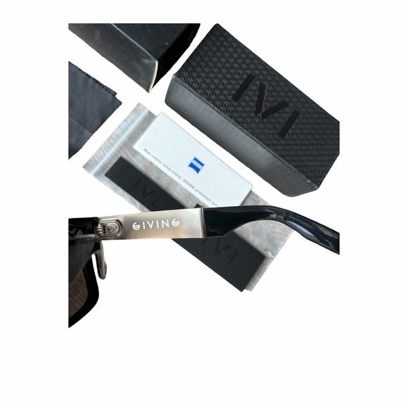 IVI Vision Luxury Sunglasses - Picture 4 of 9